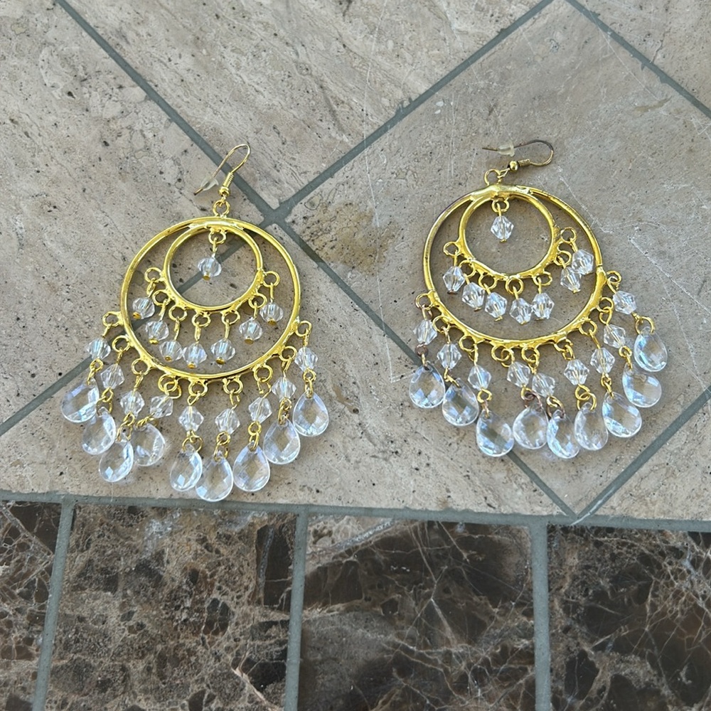 Chandelier earrings Goldtone